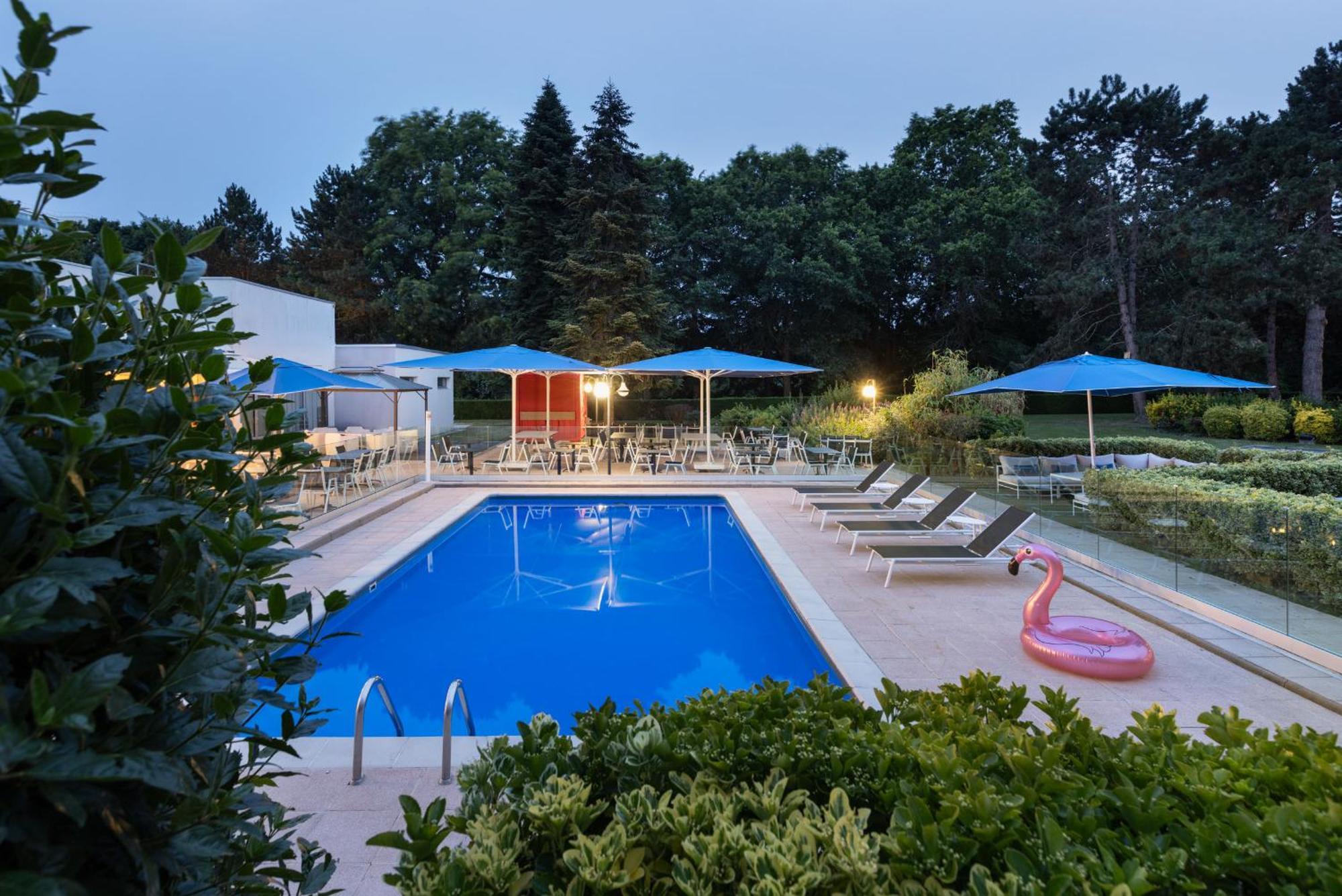 Novotel Rennes Alma Экстерьер фото