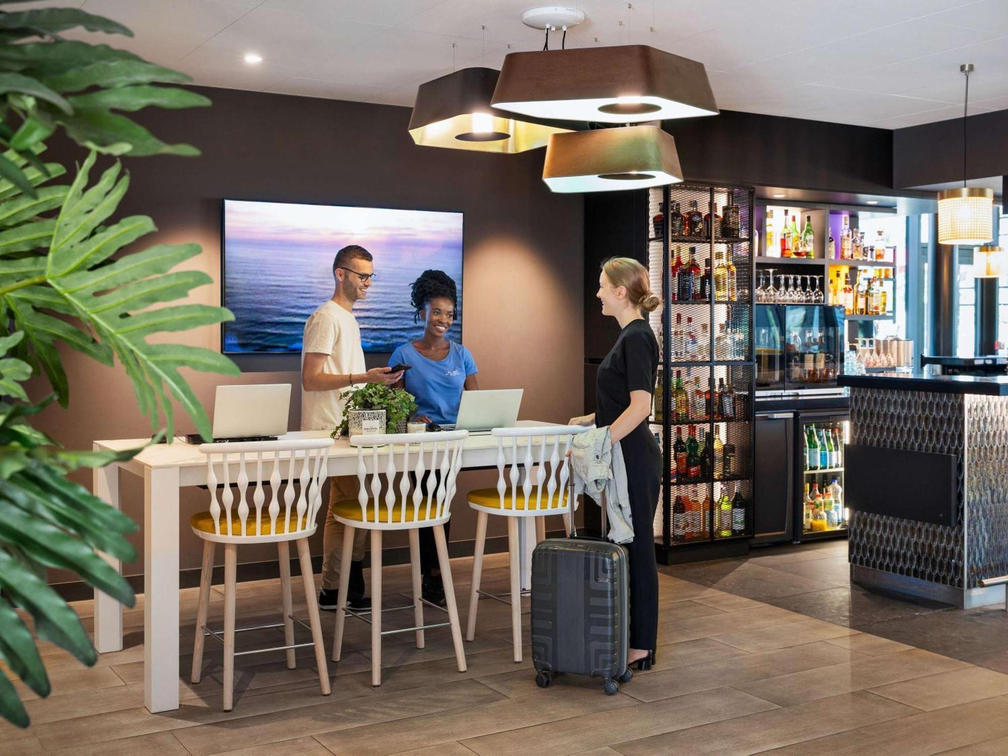 Novotel Rennes Alma Экстерьер фото