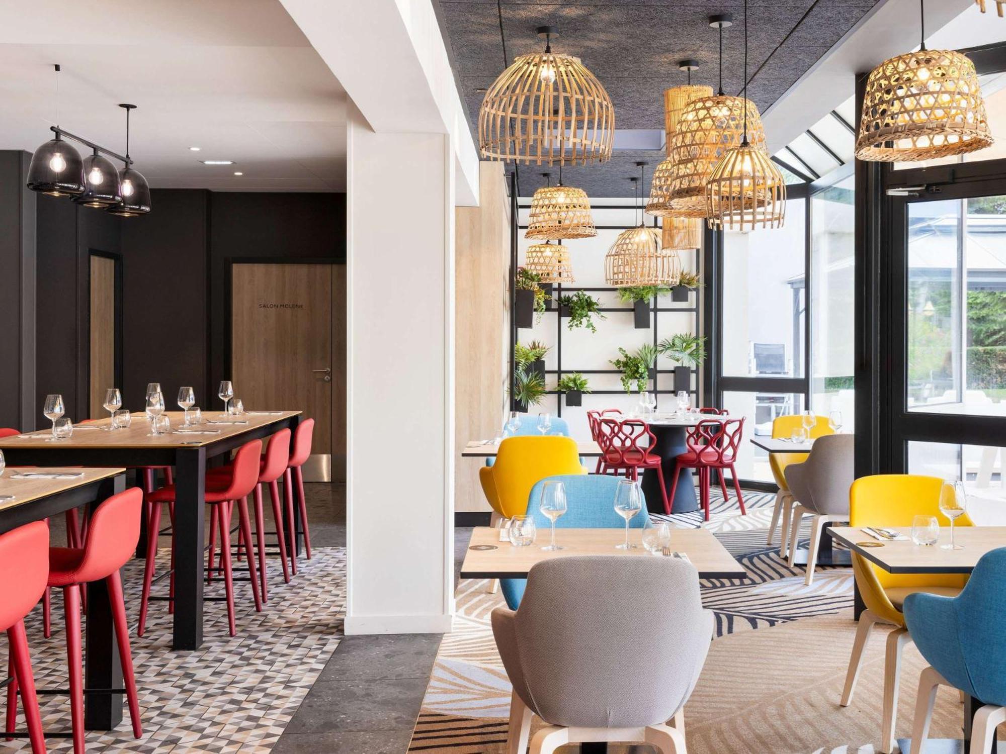 Novotel Rennes Alma Экстерьер фото