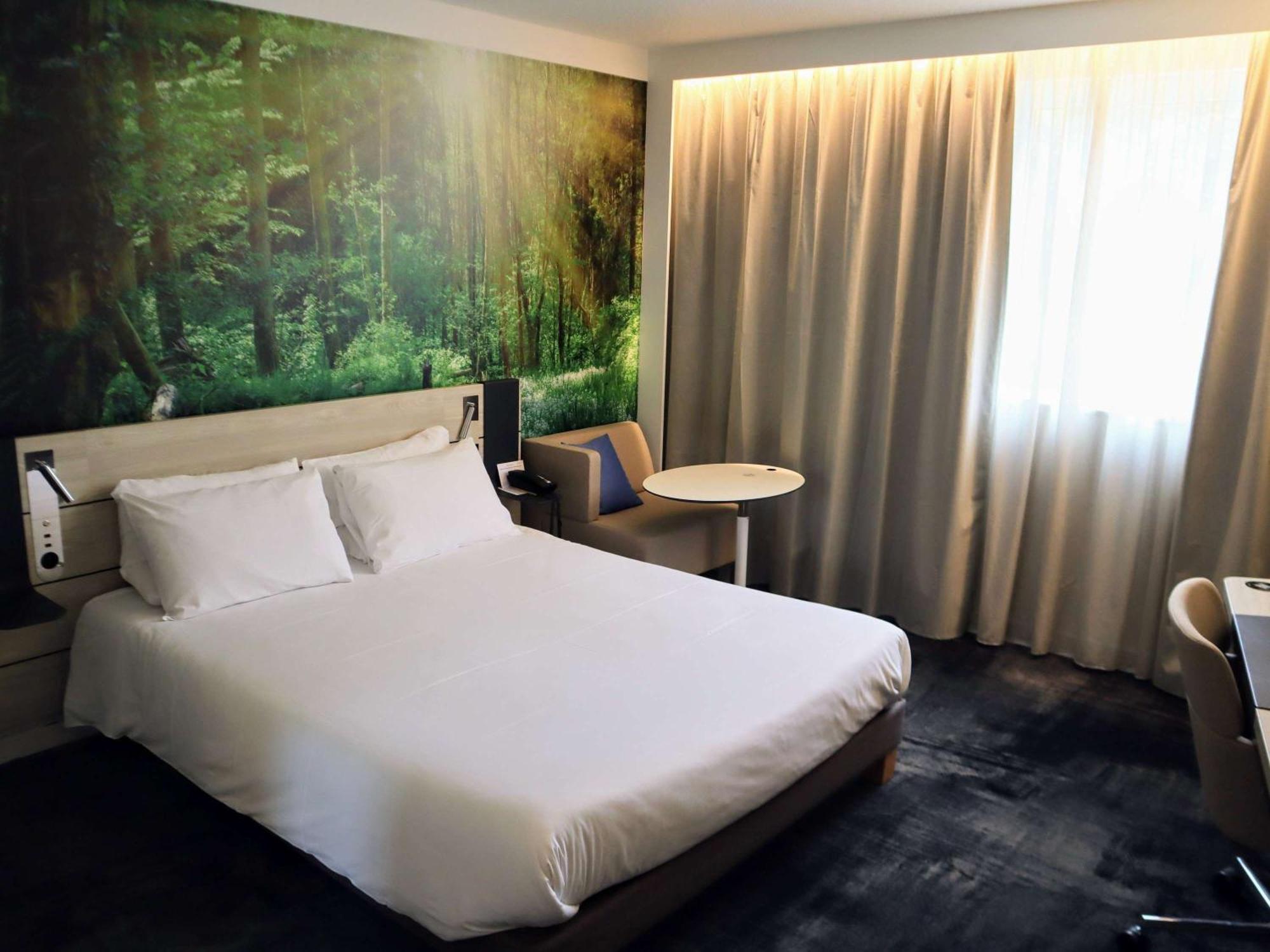 Novotel Rennes Alma Экстерьер фото